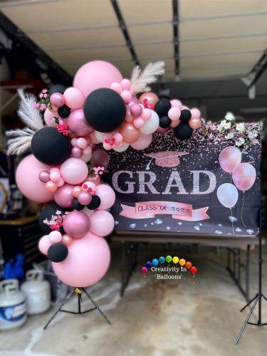 Grad Balloon Garland
